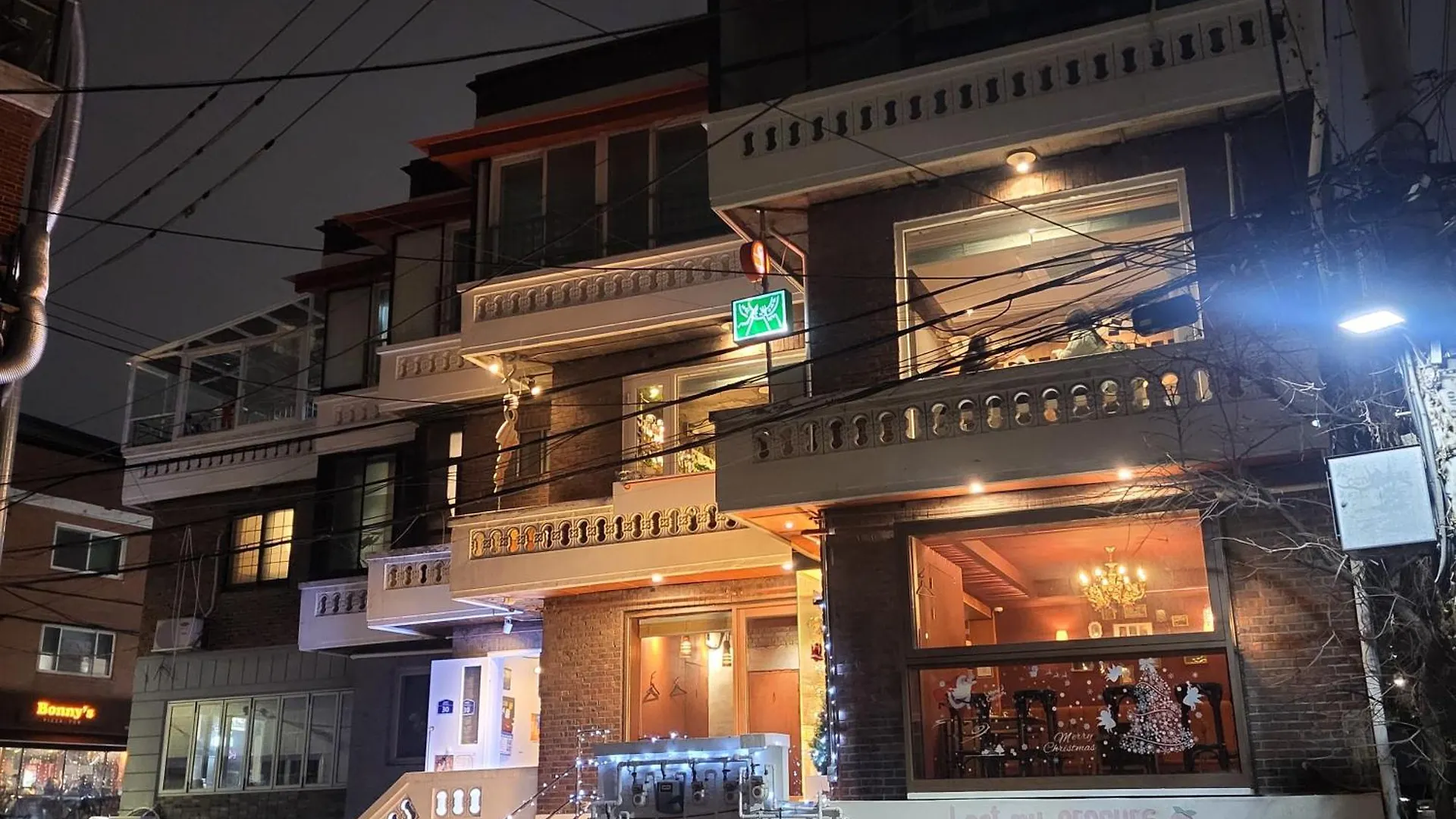 Newly Renovated 2 Bedroom Apartment #7 Seoul South Korea