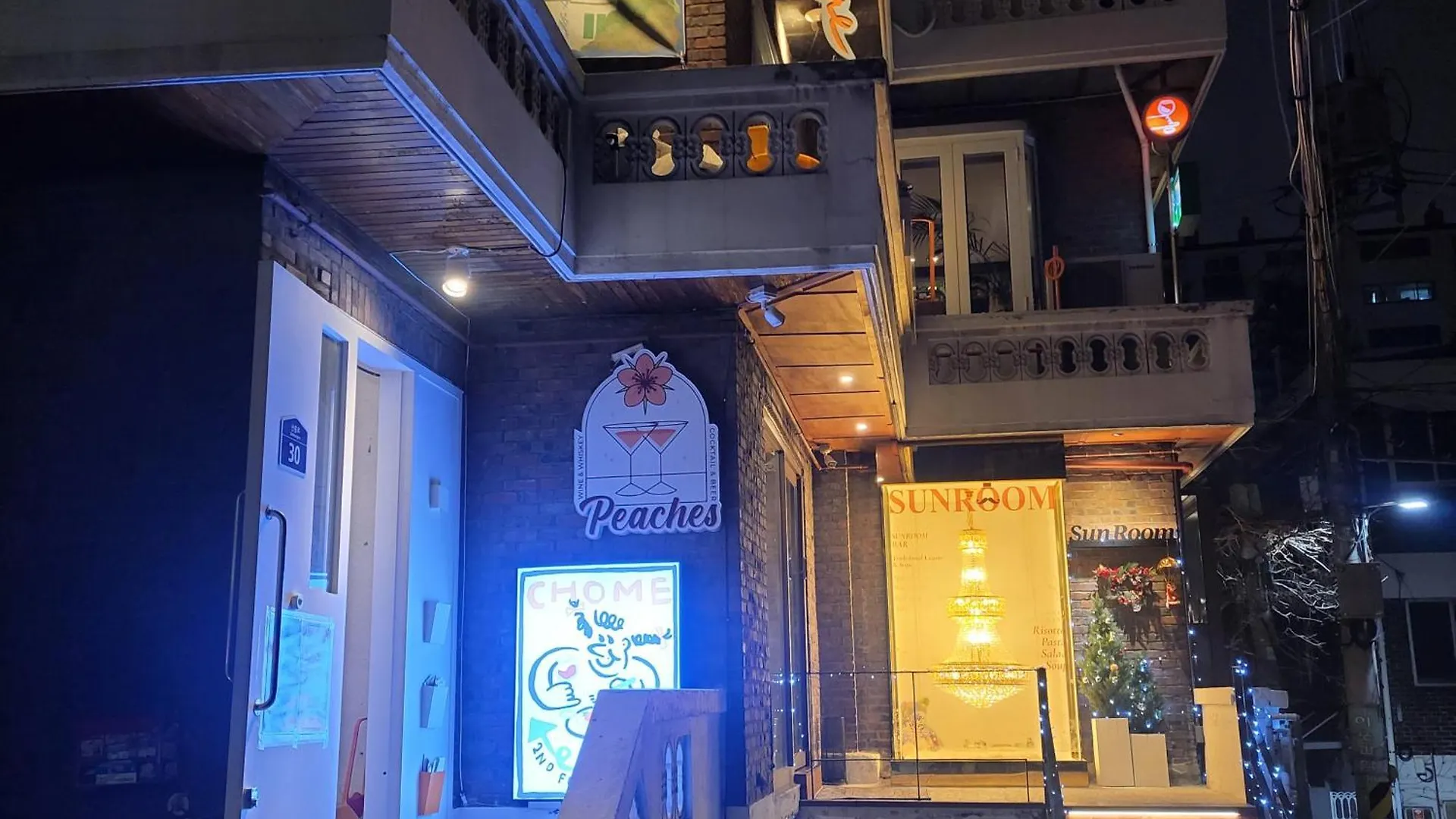 Newly Renovated 2 Bedroom Apartment #7 Seoul