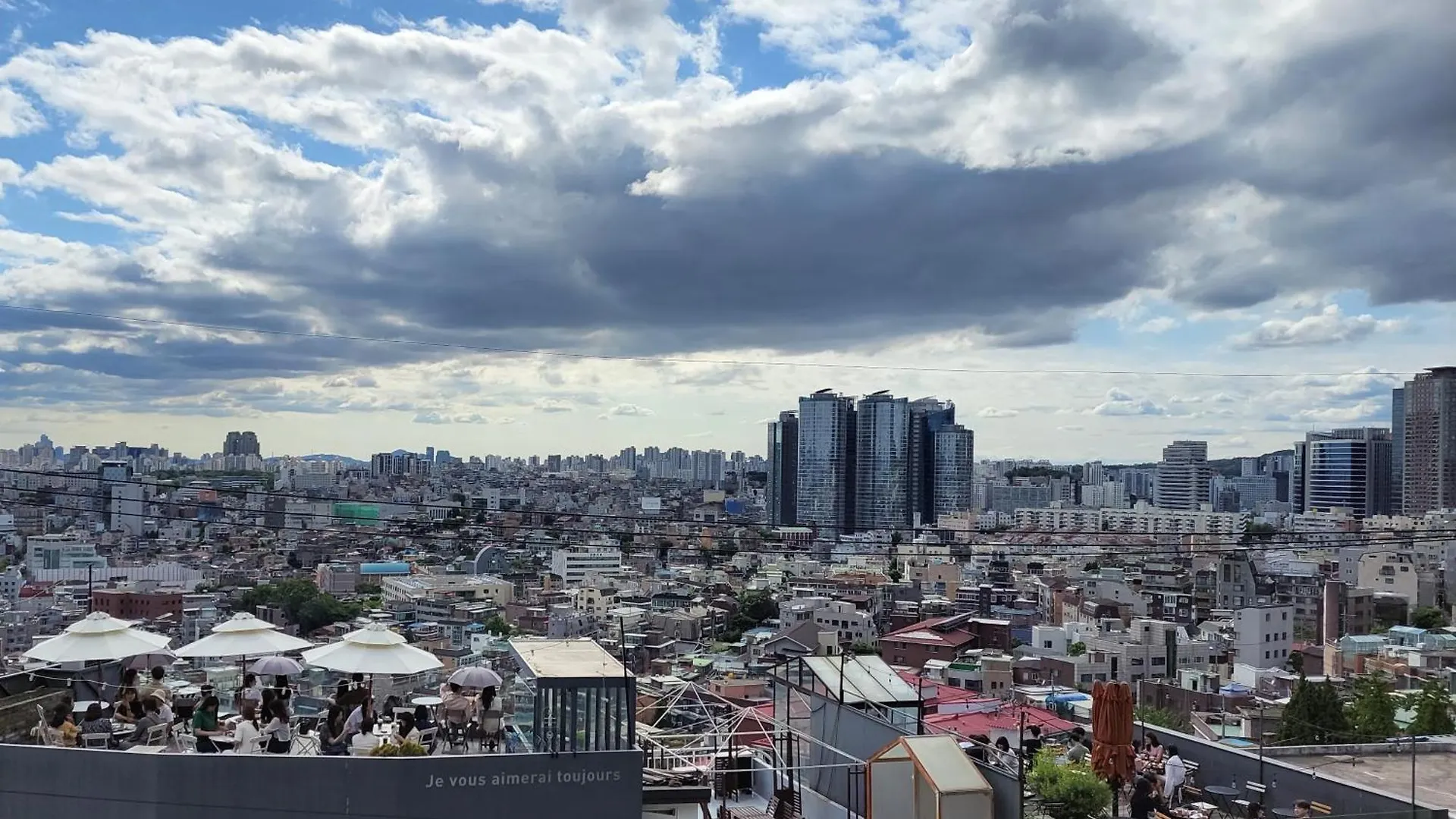 Newly Renovated 2 Bedroom Apartment #7 Seoul